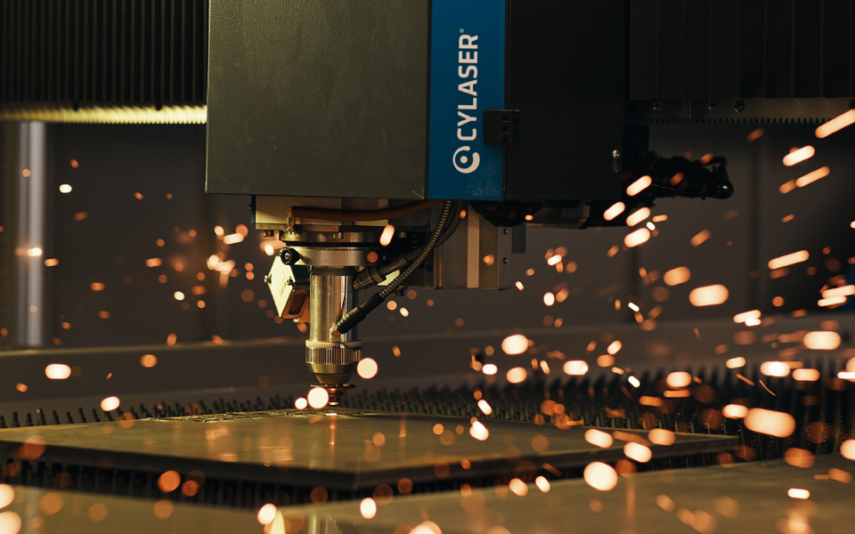 Discover cy-laser’s prorietary cutting head